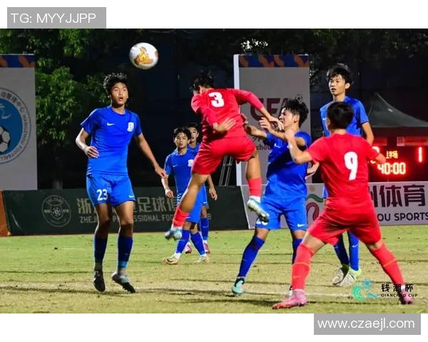 足球巨星后卫领衔防线揭秘:从青训到顶级赛场的成长轨迹 足球巨星后卫领衔防线揭秘:从青训到顶级赛场的成长轨迹