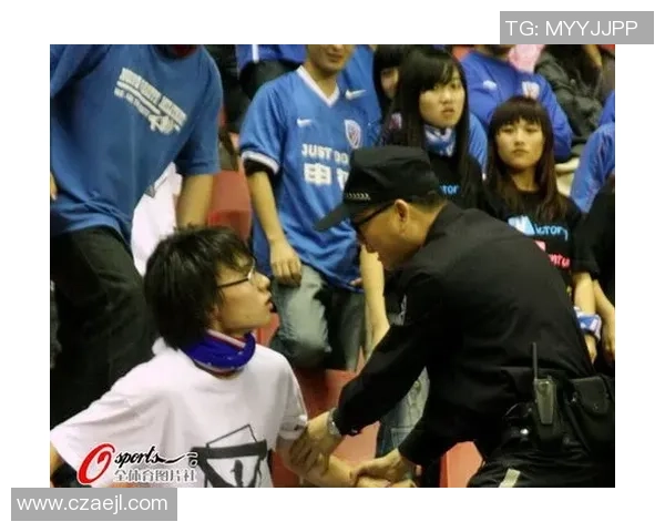 足球明星饭卡：深入解析球迷文化与体育消费的新趋势